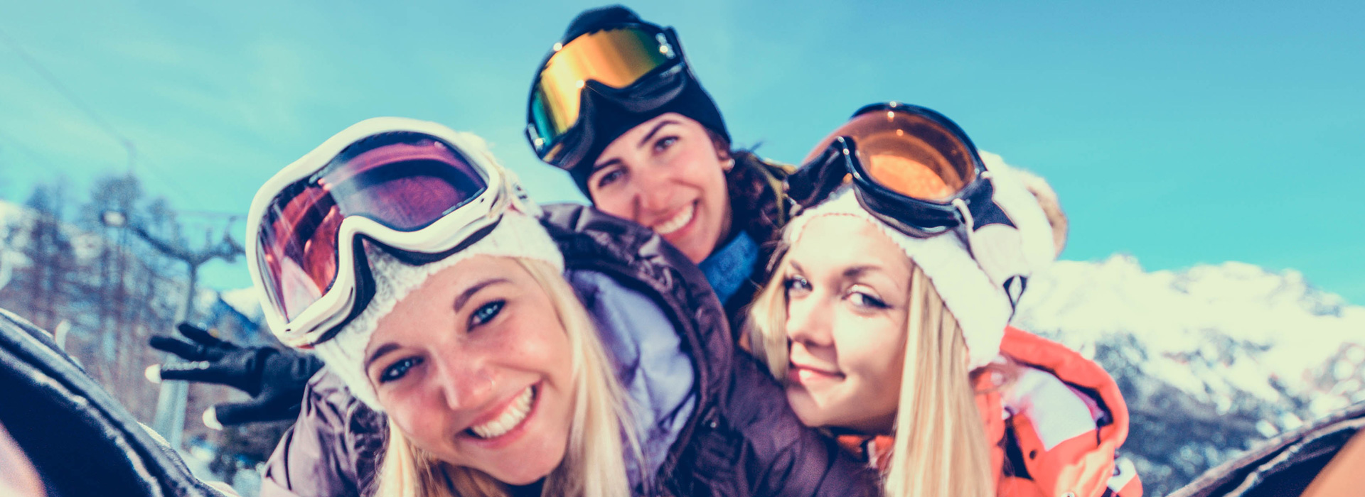 Skiurlaub mit Freundinnen in Top Skigebieten in Österreich